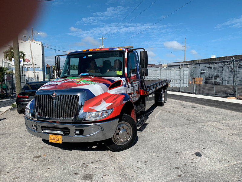 Towing Truck full Color wrap