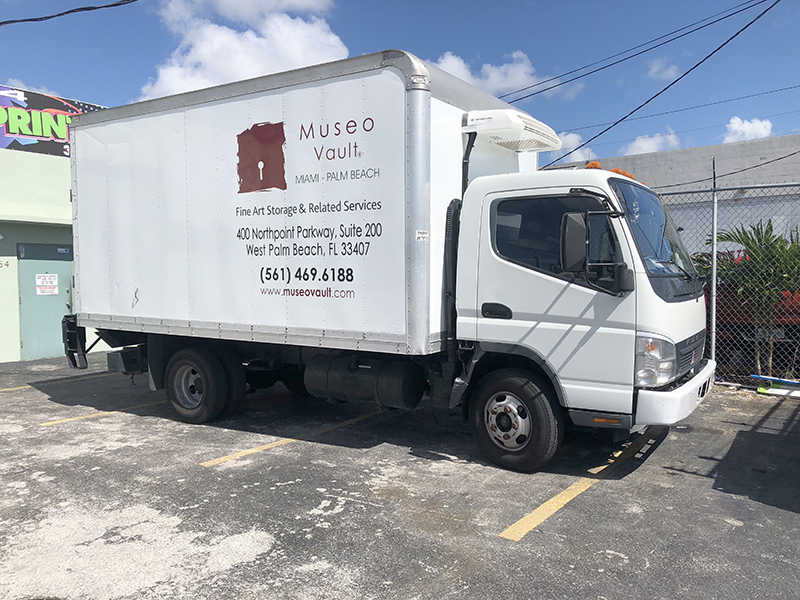 Museo Cut Box Truck Vinyl lettering